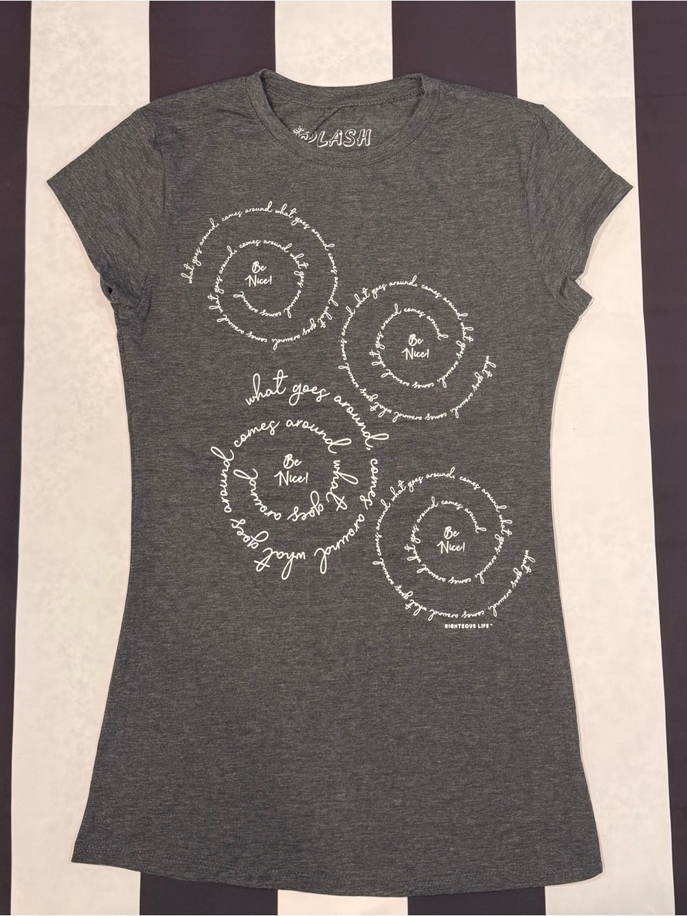 Splash Charcoal Gray Short-Sleeve Tee with White Spiral 'Be Nice' Graphic